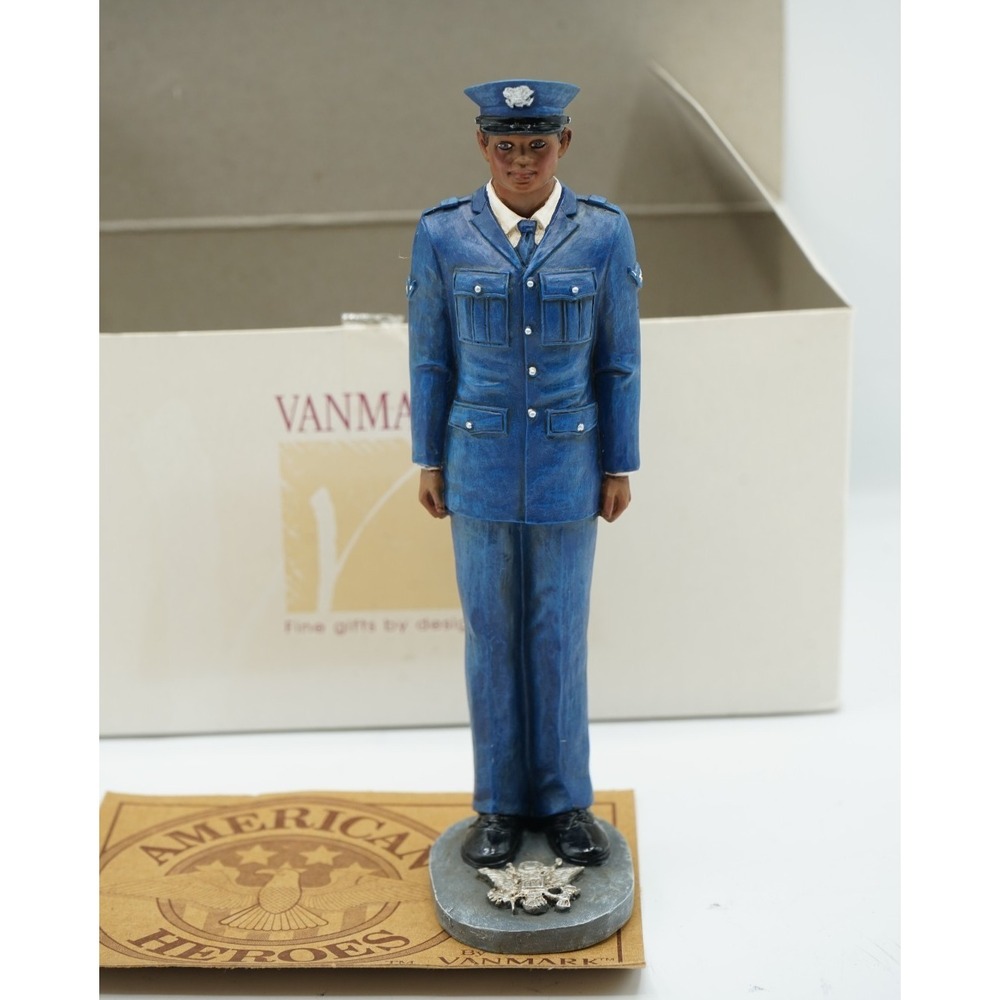 VTG American Heroes Air Force‎ Dress Blues Airman  Figurine Veteran 2000 Vanmark